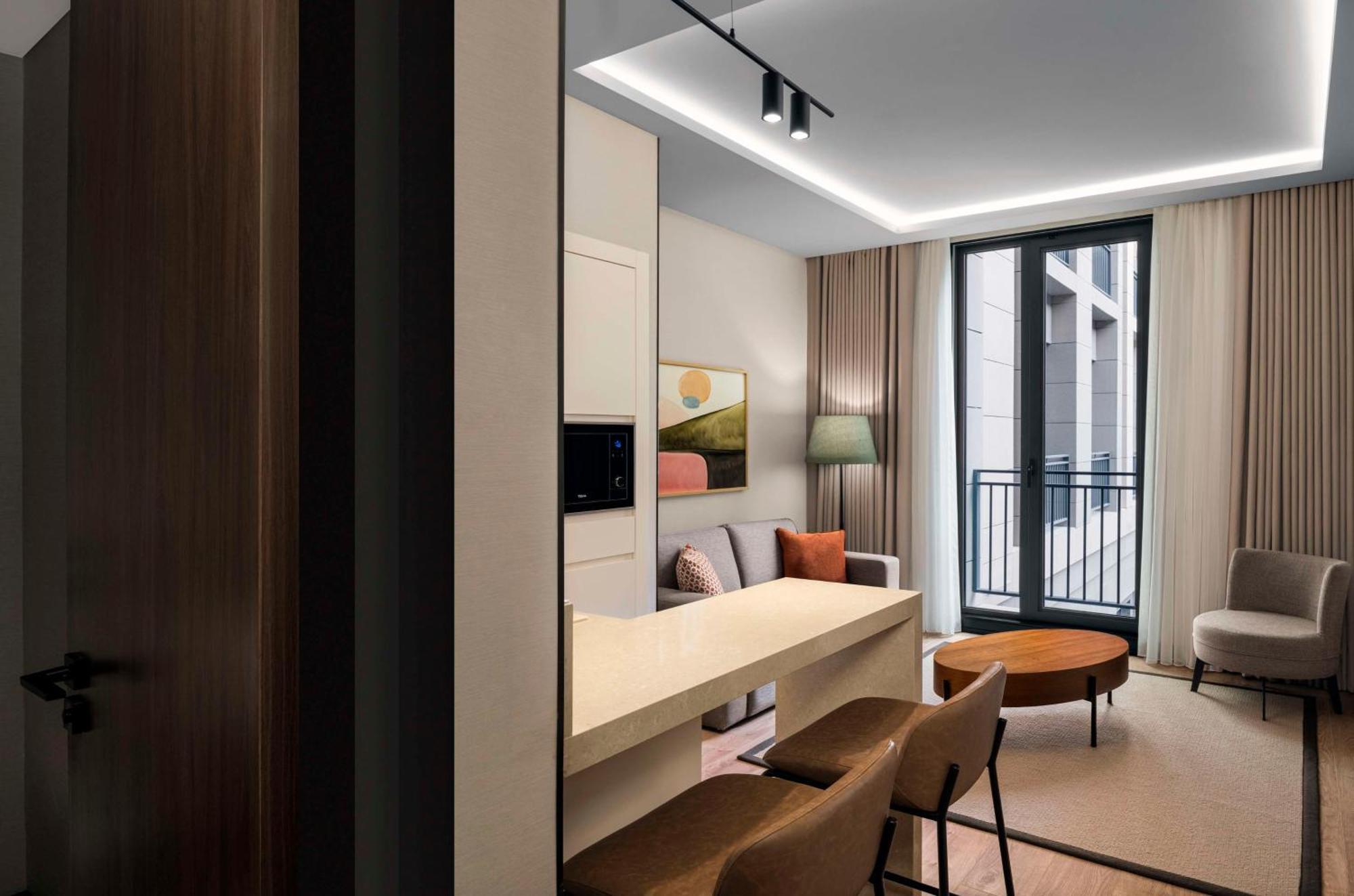 Altunizade Suites Istanbul, Curio Collection By Hilton Buitenkant foto